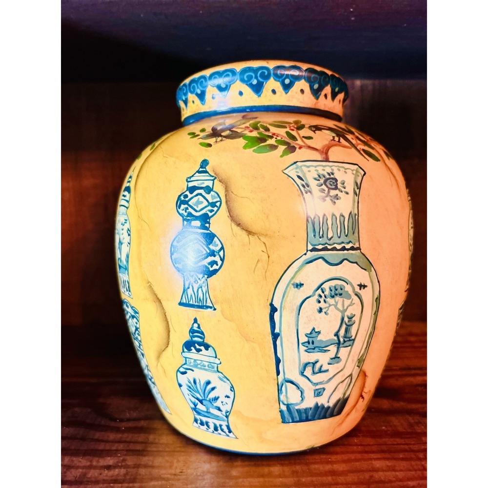 Vintage Chinese lid‎ urn temple ginger jar 8" Yellow And blue.